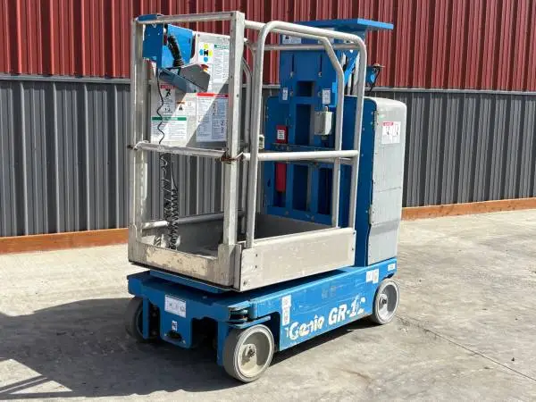 Genie GR12 11 Lift