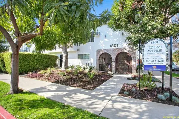 1 Bedroom 1 Bath in West Los Angeles, Vinyl Plank Floors, Parking