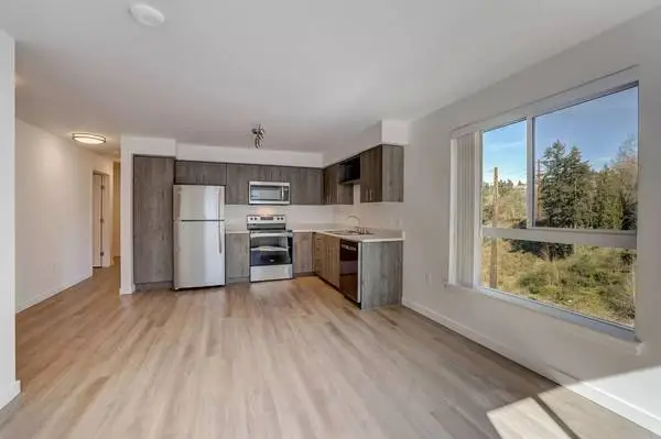 This great 3 bd, 2 ba space will fit your budget! Come see it today!