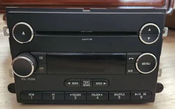 Ford Factory MP3/CD Radio