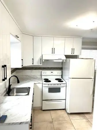 Furnished Room, All Inclusive in 3 Bedroom Home - Great Location