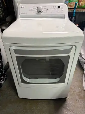 LG Gas Dryer w/ 7.3 Cu. Ft. Capacity