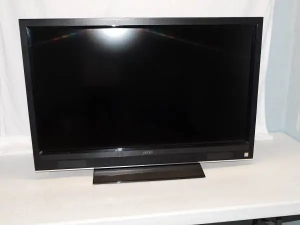 42 VIZIO FLAT SCREEN ECO HD TV ~ FANTASTIC HD GAMING TELIVISION