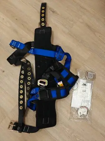 Condor Fall Prevention Kit – Harness + Roof Anchor (New)