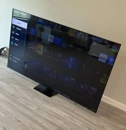 Brand new big 85 inch Samsung tv for sale
