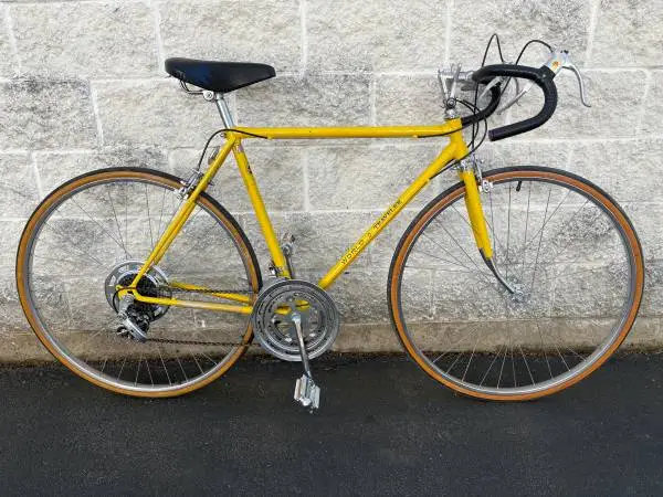 Schwinn 10-spd commuter road bike w/ 21 frame for riders 56 to 59