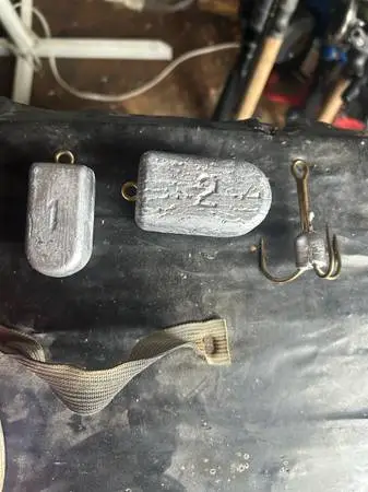 Halibut weights/ 8/0 snag hooks