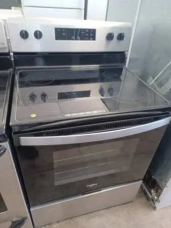 Whirlpool stainless steel electric glasstop stove