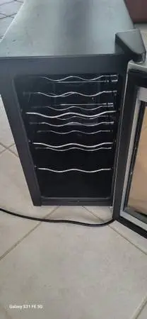 Freestanding 8 Bottle Wine Cooler