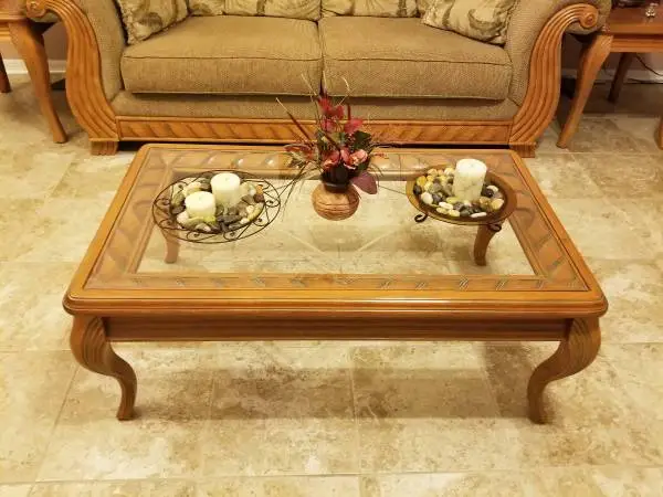 LIVING ROOM TABLES