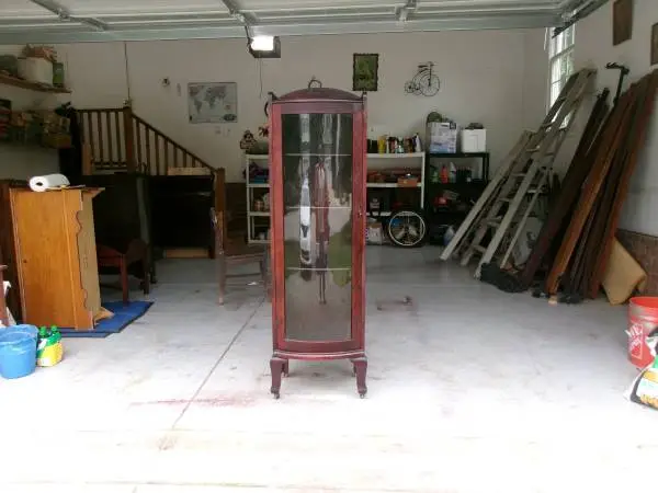 100 YEAR + GREAT GRANNYS BOWED GLASS MAHOG CURIO CABINET (PIC)