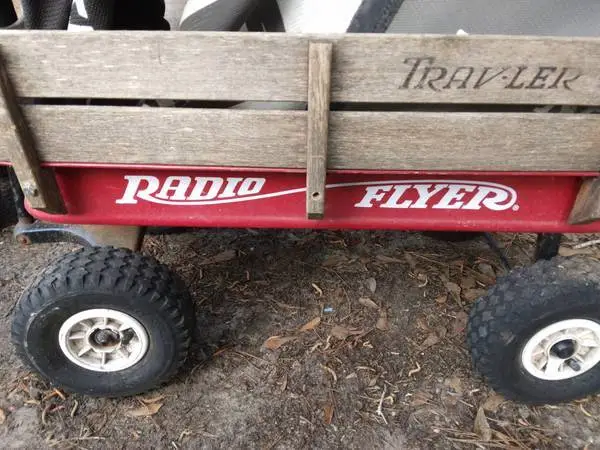 KIDS ANTIQUE & RADIO FLYER WAGONS!!