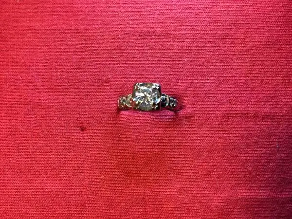14K Gold & Diamond Ring