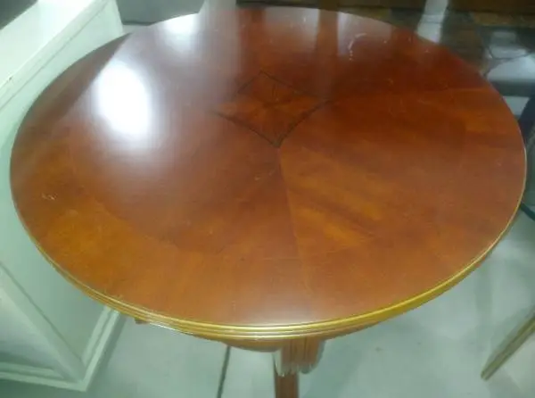 Antique End Table, Traditional Small TV/Entertainment Stand