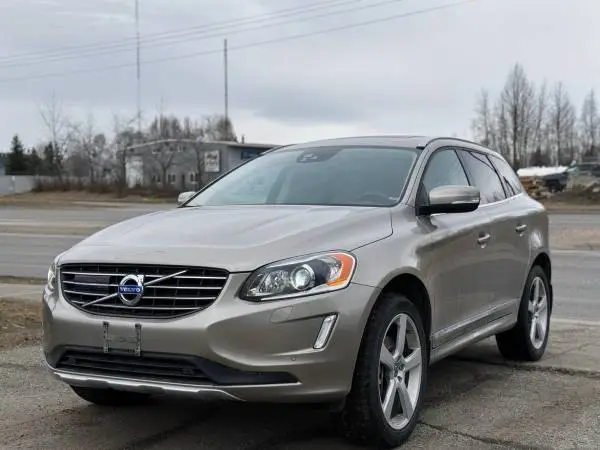 2015 Volvo XC60 T6 Platinum AWD- 29k Miles