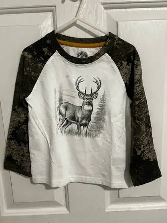 3T Kids baseball shirt Buck Strata Camo sleeves