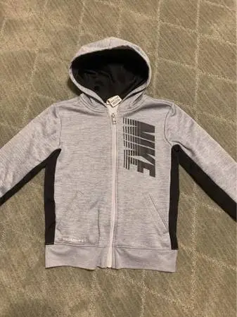 NIKE Boys 6/7yrs gray full zip jacket Sz 6-7