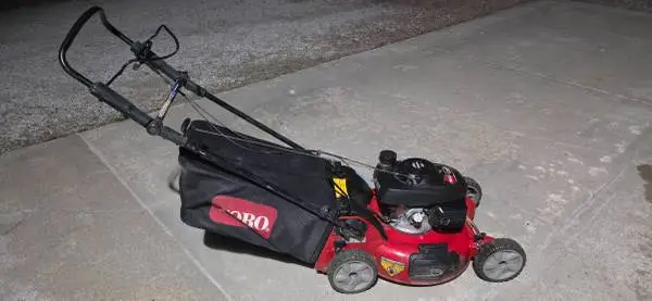 Toro Personal Pace Honda Super Recycler Mower..