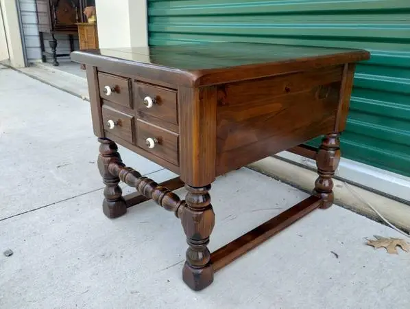 Vintage 1970s Knotty Pine Side Table - Like New Condition!