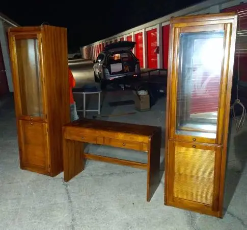 Mid Century Modern Curio Or Entertainment Stand Wall Unit