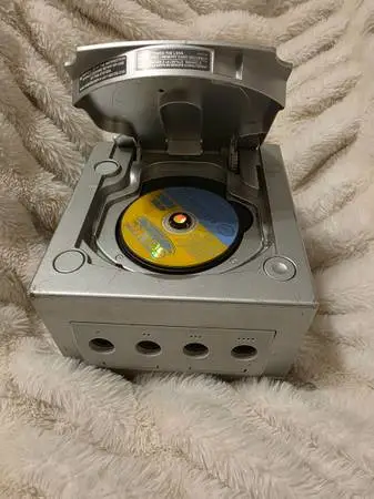 Nice Nintendo GameCube Bundle! 2 TESTED Complete setups (001 & 101)