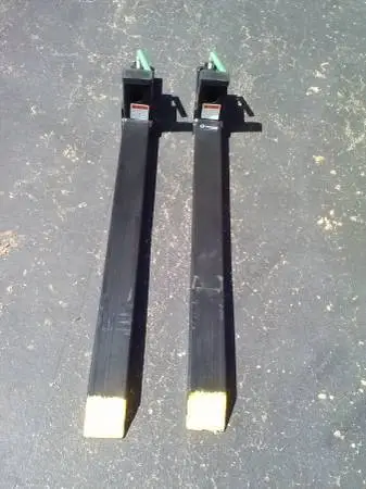CLAMP ON LOADER BUCKET FORKS…4000#…EASY ON EASY OFF