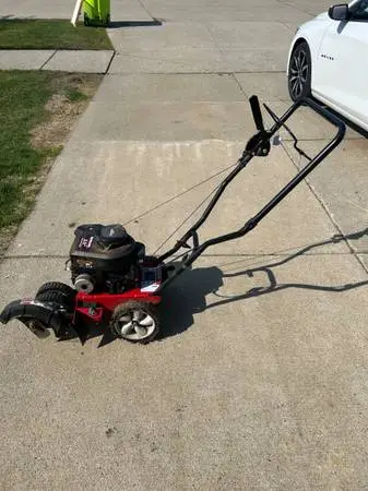 YARD MACHINE EDGER $132