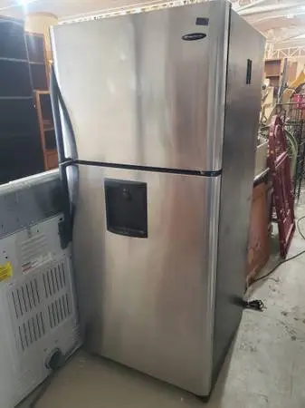 Frigidaire refrigerator freezer