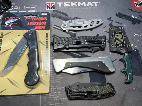 6 Knives $25