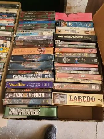 Dvd series packs