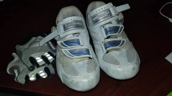 Road Bike Shoes (Womans Size 6.5)