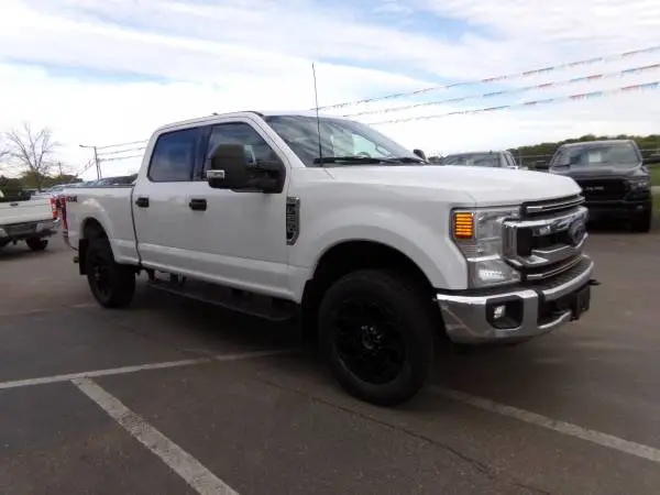 2022 ford f250 f-250 crew cab short box 4x4 7.3 xlt 4wd