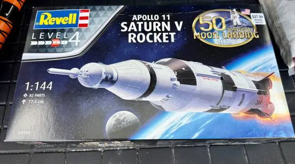 Revell Apollo 11 Saturn V Rocket Model Kit 1:144