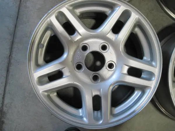 2002-2003 Ford Explorer Wheels