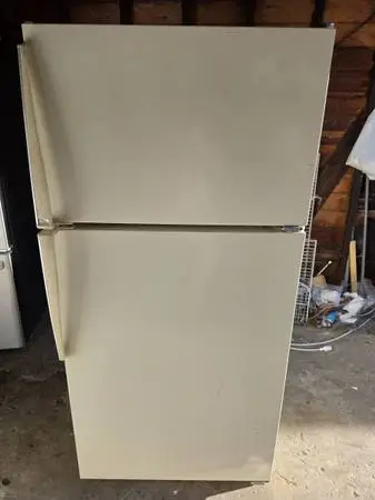 Amana Refrigerator