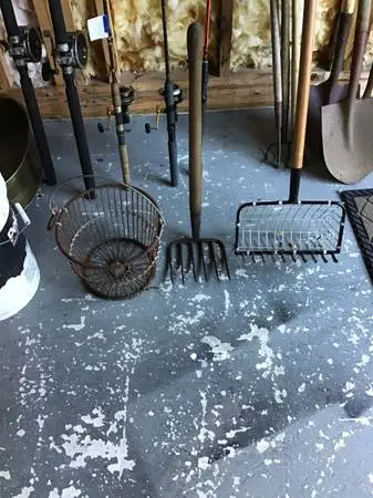 Clam basket / rakes