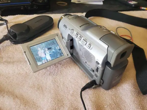 Samsung mini camcorder