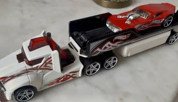 2014 HOT WHEELS DRIVIN WILD SEMI TRAILER CARRIER w NITRO DOOR SLAMMER