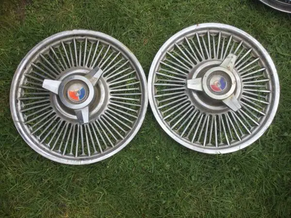 2 Ford 14” Fuax spoke hubcaps