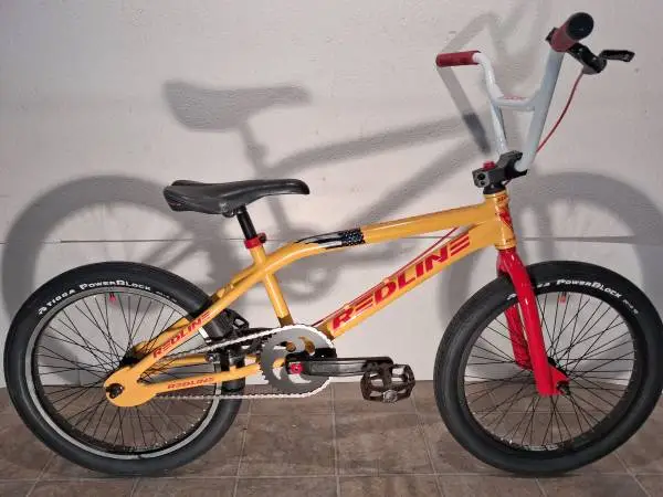 20 BMX REDLINE.