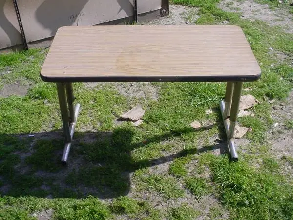 height adjustable table