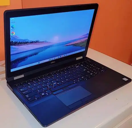 15 Dell latitude E5570 Core i5 8GB 128GB SSD, Win 11P O365