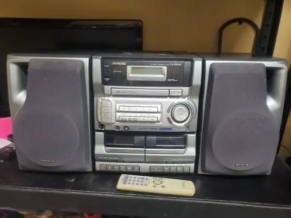 Aiwa boombox stereo