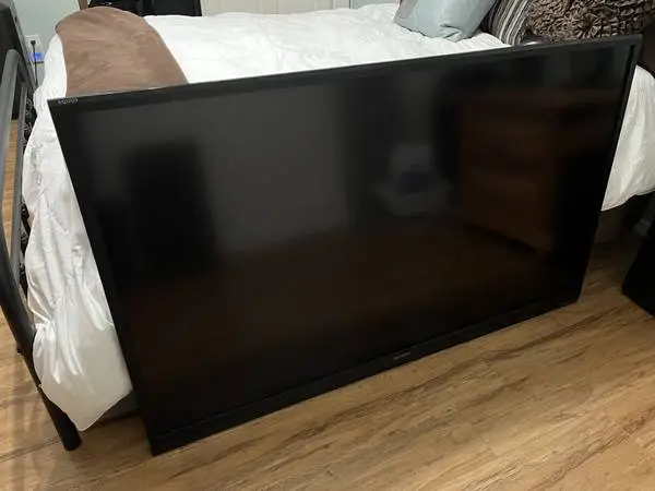 SHARP AQUOS 60 Liquid Crystal TV with Sound Bar