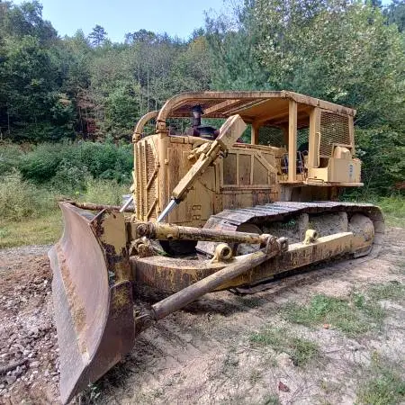 D8K Cat dozer, rebuilt engine, trans and final s 2045 hrs ago