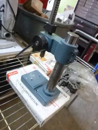 HAND PRESS