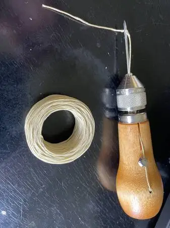 Speedy Stitcher sewing awl and 30 yead extra spool waxed sewing tread