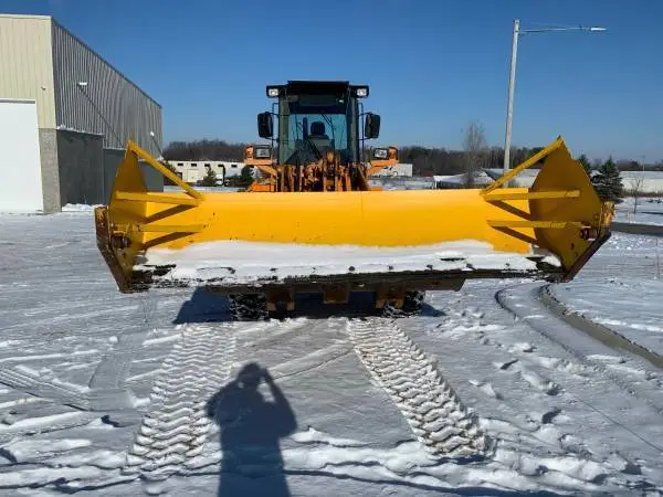 Samsung Loader - Great for Snow!