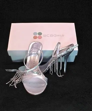 BCBG Silver Leather Heels Sz 6 NEW in Box