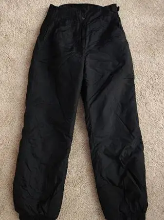 Womens ski pants -- Obermeyer Sugarbush ski pants, size 8